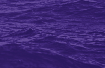 Fondo del océano color morado oscuro