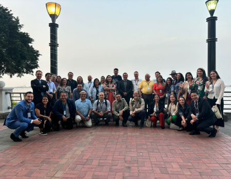 Foto participantes Taller de Políticas Regionales y Medidas de Manejo en Áreas Protegidas para la Conservación de la Megafauna Marina Migratoria